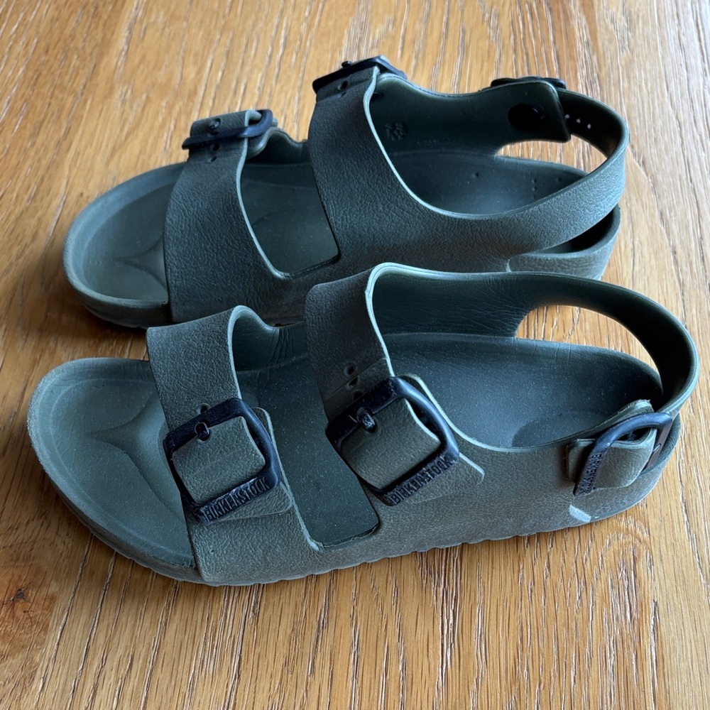 BIRKENSTOCK Kids Sandals in Olive Green